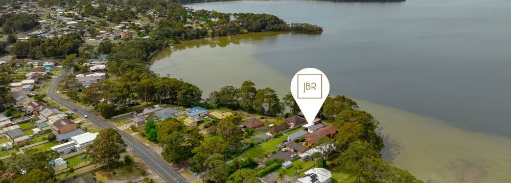  Jervis Bay Realty Holidays: Jado on the Lake – Captains Quarters Jervis Bay accommodation in Saint Georges Basin