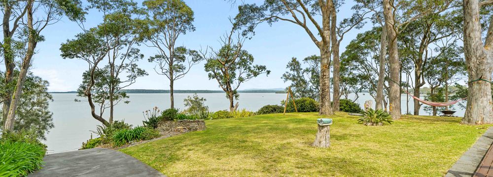  Jervis Bay Realty Holidays: Jado on the Lake – Captains Quarters Jervis Bay accommodation in Saint Georges Basin