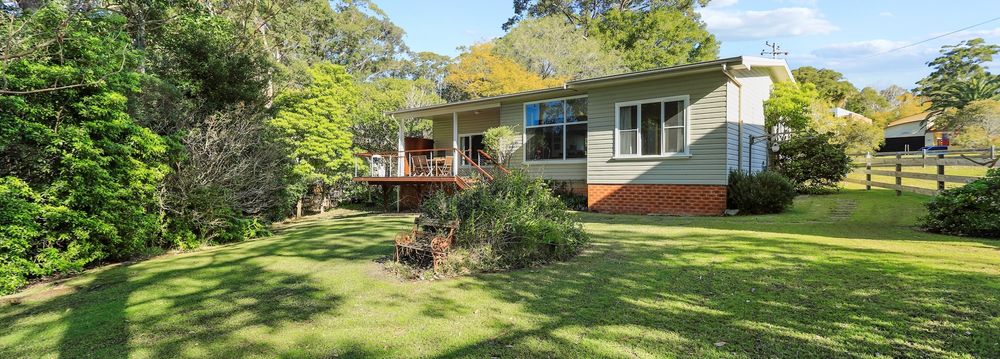  Jervis Bay Realty Holidays: Waterfront Cottage Vincentia Jervis Bay accommodation in Vincentia