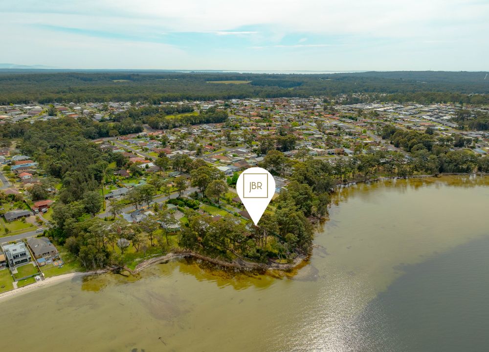  Jervis Bay Realty Holidays: Jado on the Lake – Captains Quarters Jervis Bay accommodation in Saint Georges Basin