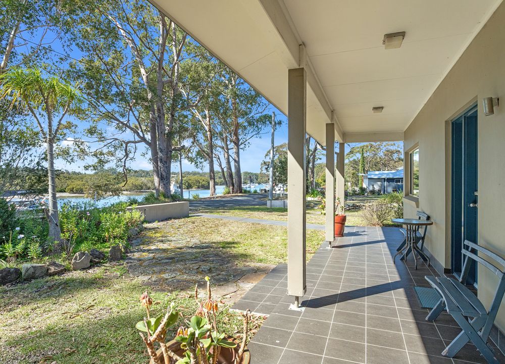  Jervis Bay Realty Holidays: Deep Water Paradise-130m to Huskisson boat ramp Jervis Bay accommodation in Woollamia