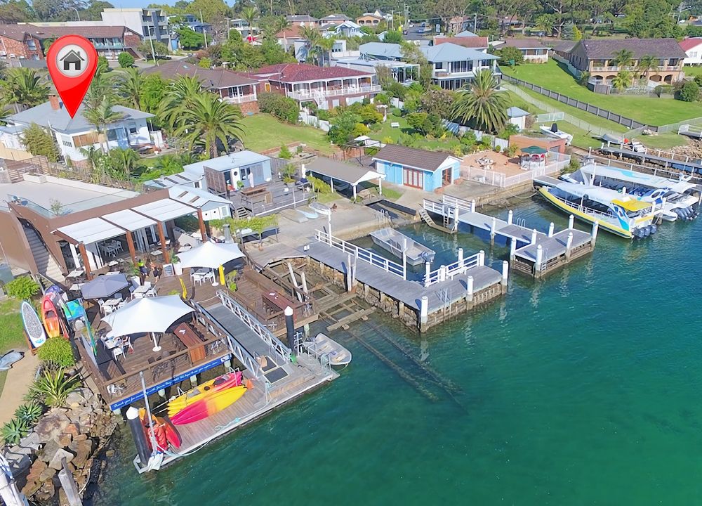  Jervis Bay Realty Holidays: Waterfront- Boathouse Jervis Bay accommodation in Huskisson