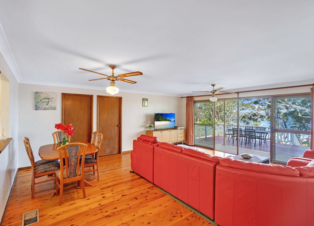  Jervis Bay Realty Holidays: Palm Beach Waterfront Retreat Jervis Bay accommodation in Sanctuary Point