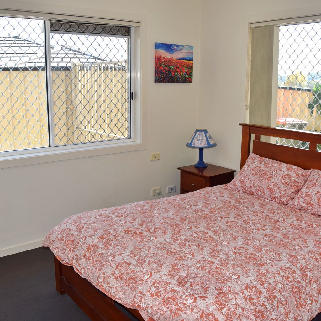 Third bedroom (downstairs).