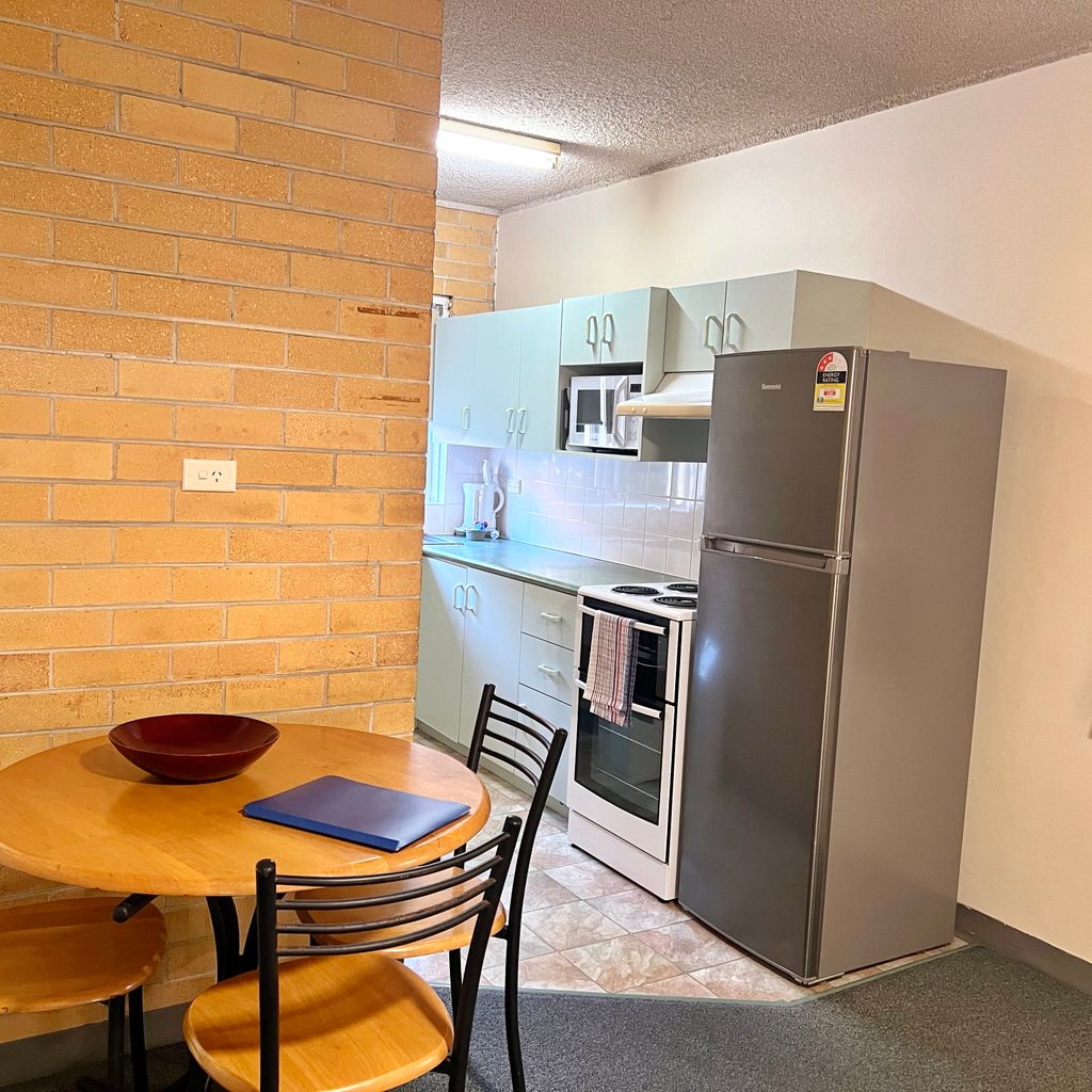 Kitchen and dining area.