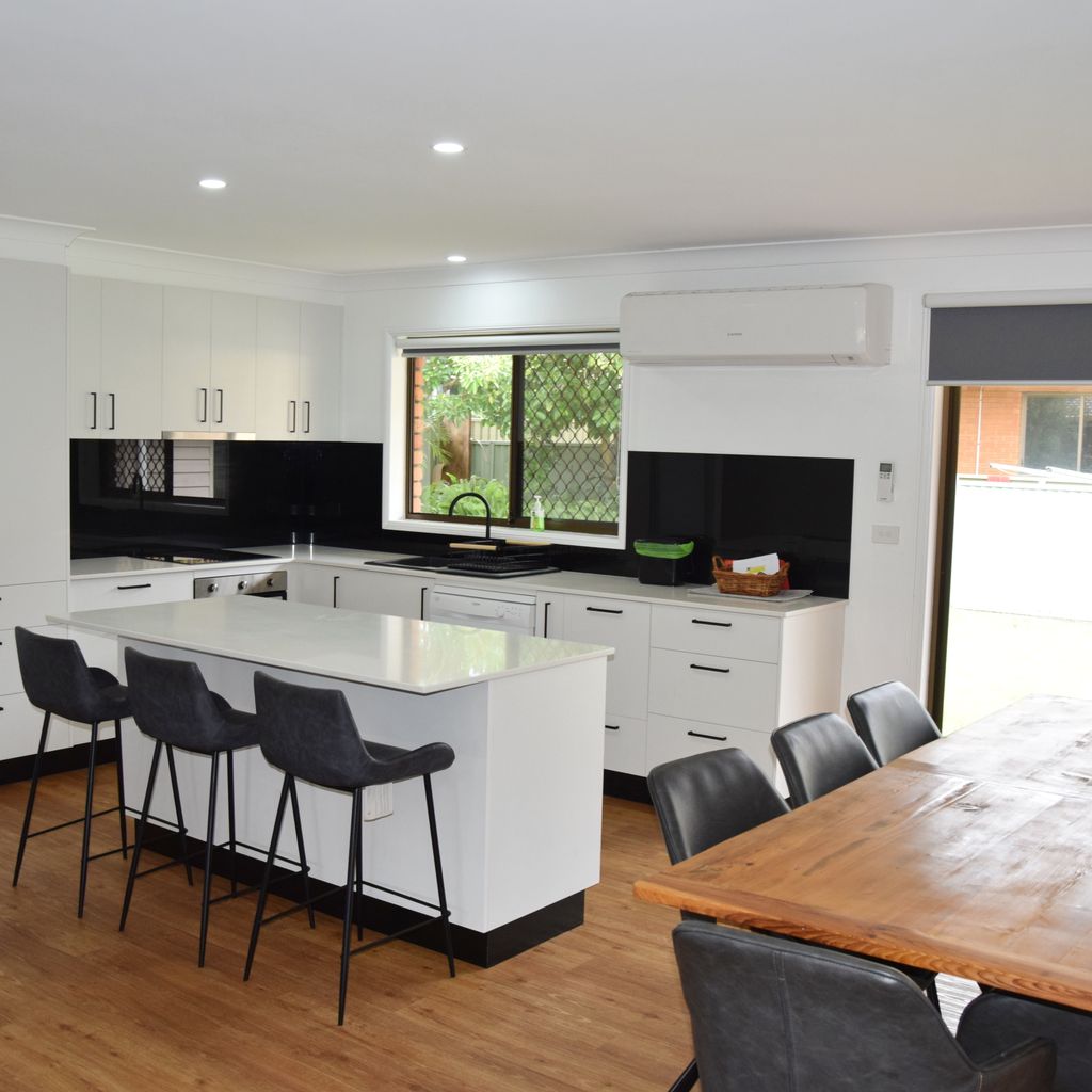 Kitchen and dining area.