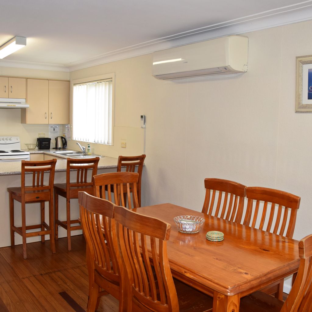 Kitchen and dining area.