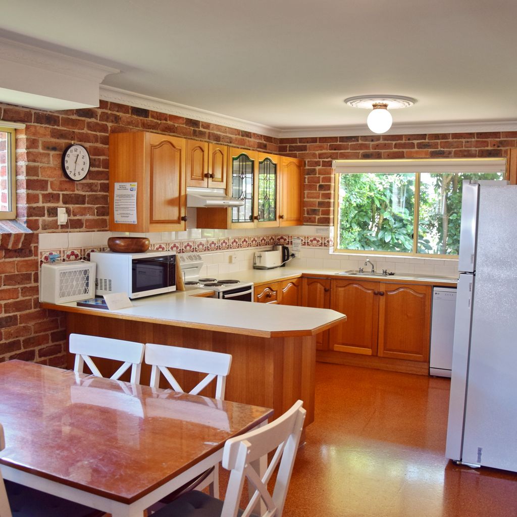 Kitchen and dining area.