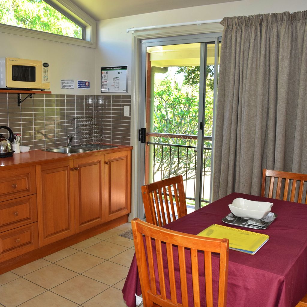 Kitchen and dining area.