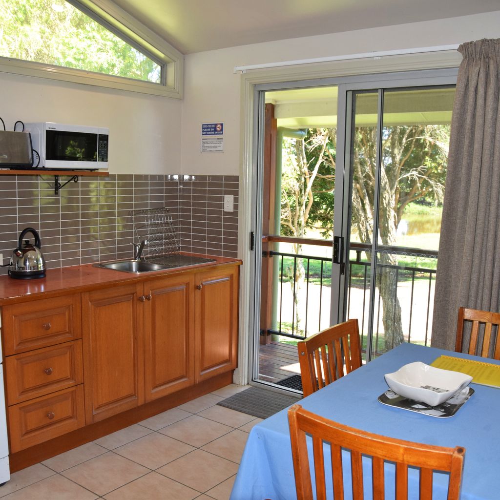 Kitchen and dining area.