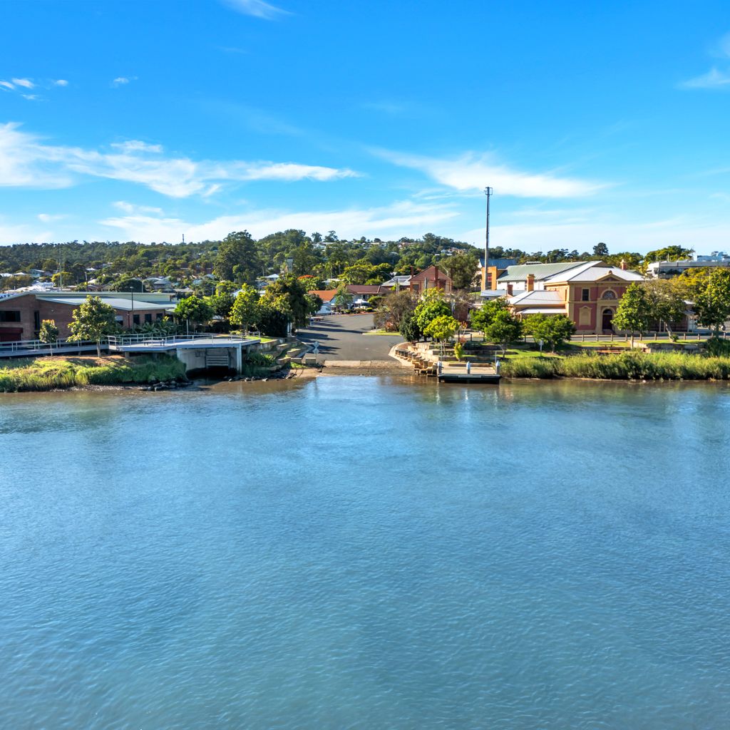 River View Beach Hub