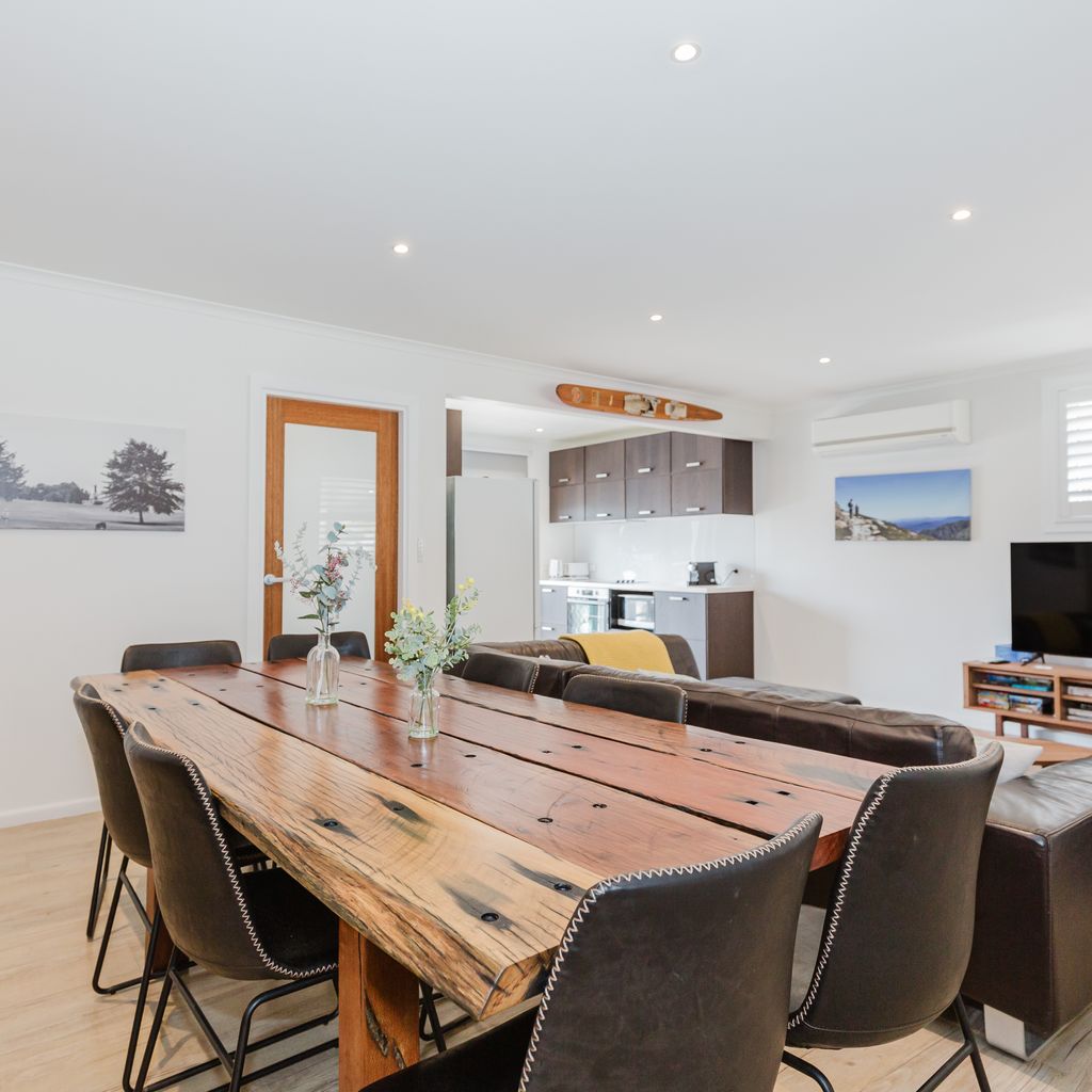 46 Banjo Paterson Crescent