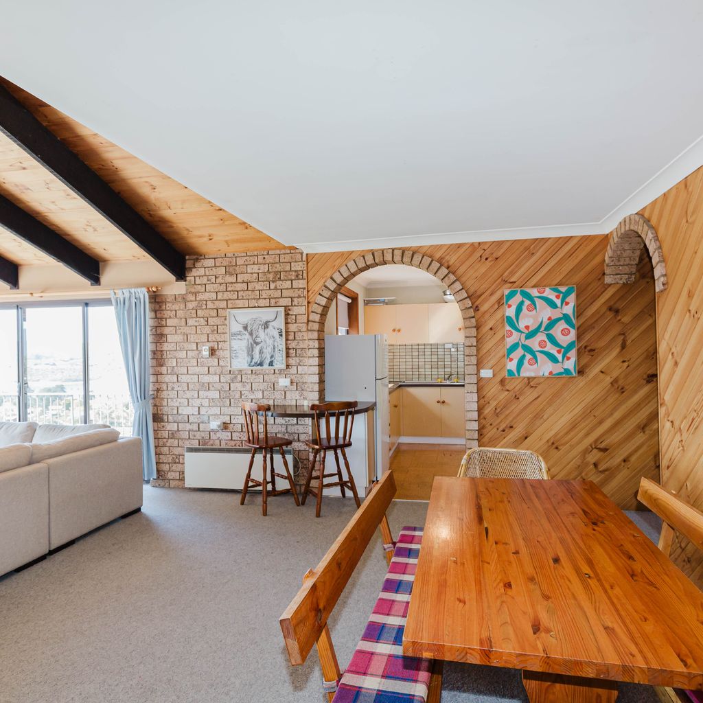 Aviemore – 2/14 Cobbodah Street