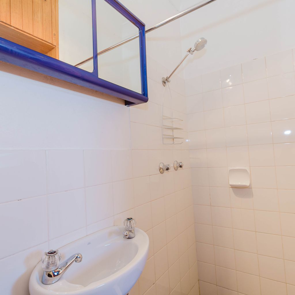 Aviemore – 2/14 Cobbodah Street