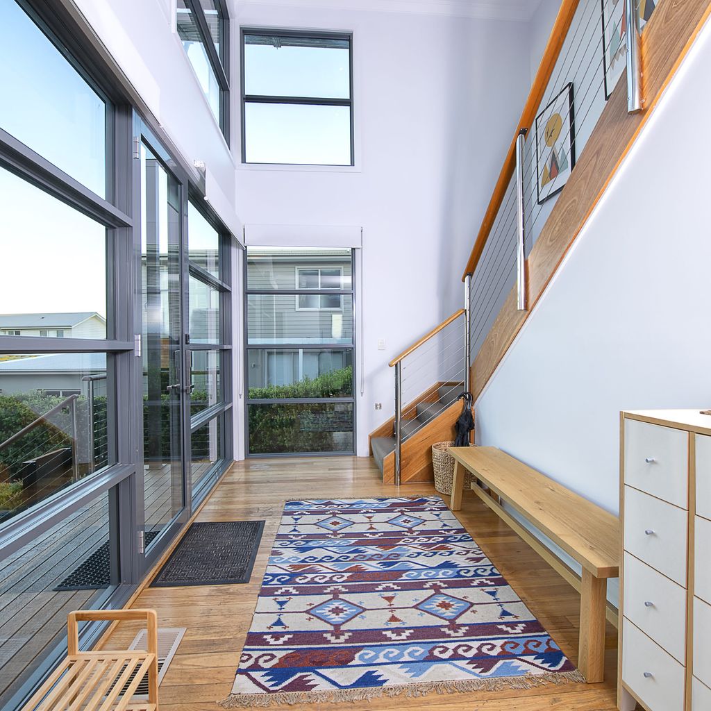 Piper’s – 2/111A Gippsland Street