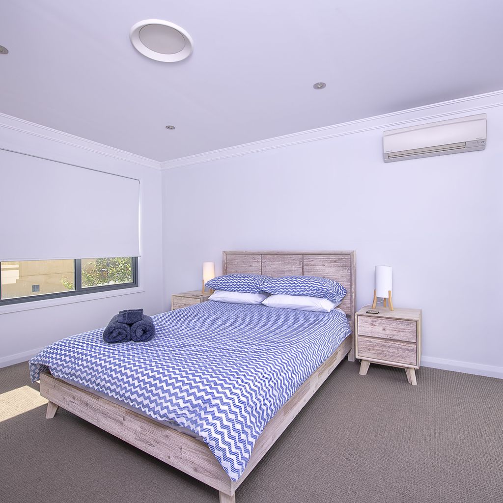 Piper’s – 2/111A Gippsland Street