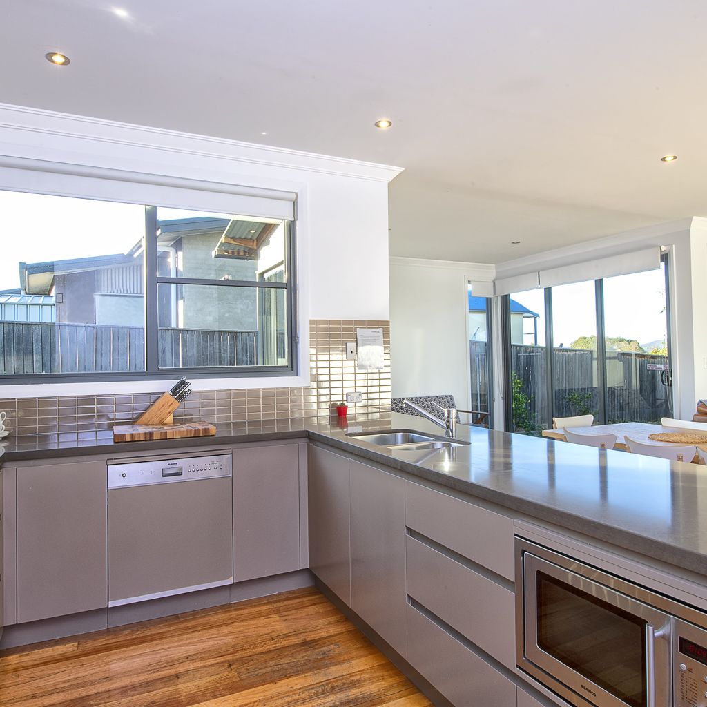 Piper’s – 2/111A Gippsland Street