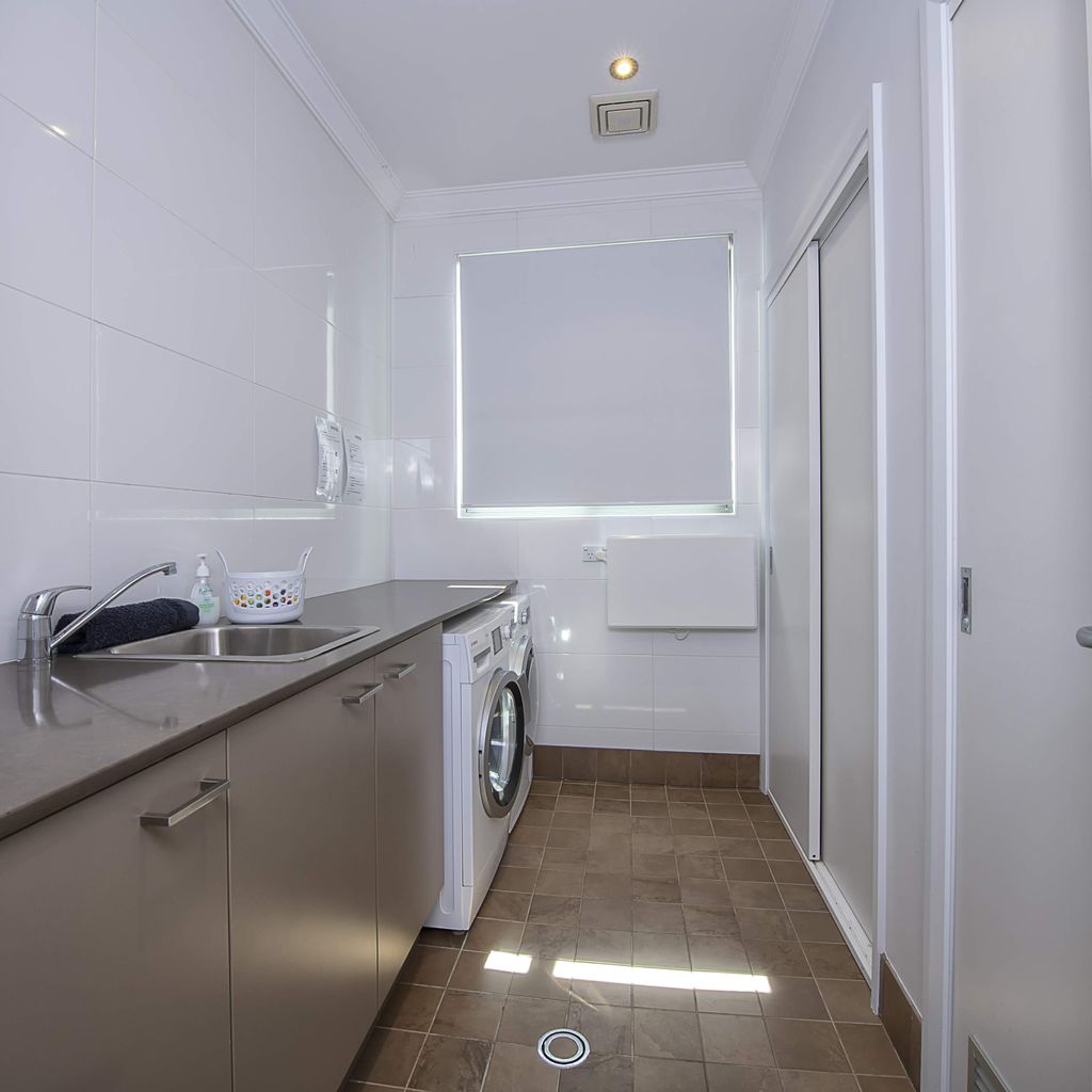 Piper’s – 2/111A Gippsland Street