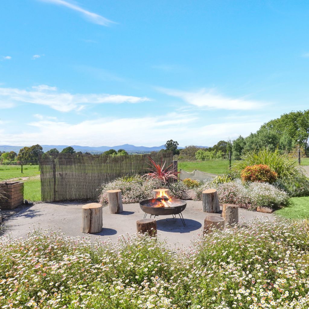 Bella Vista – Mansfield – Sleeps 8
