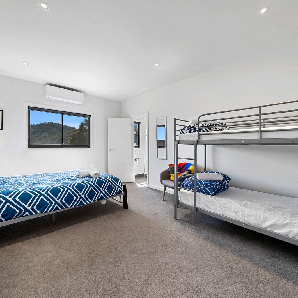Black Diamond – Merrijig – Sleeps 14