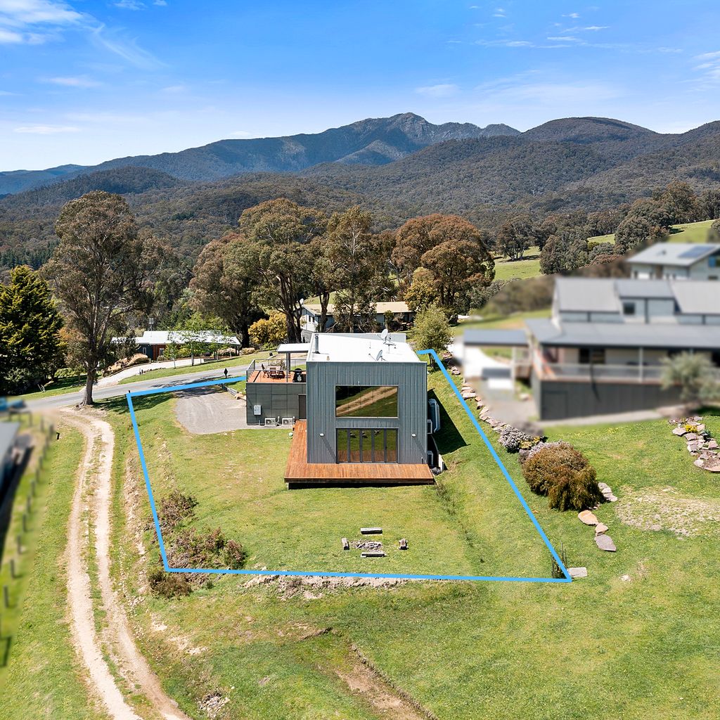 Black Diamond – Merrijig – Sleeps 14