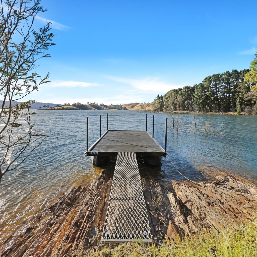 Lake Access – Mansfield – Sleeps 12