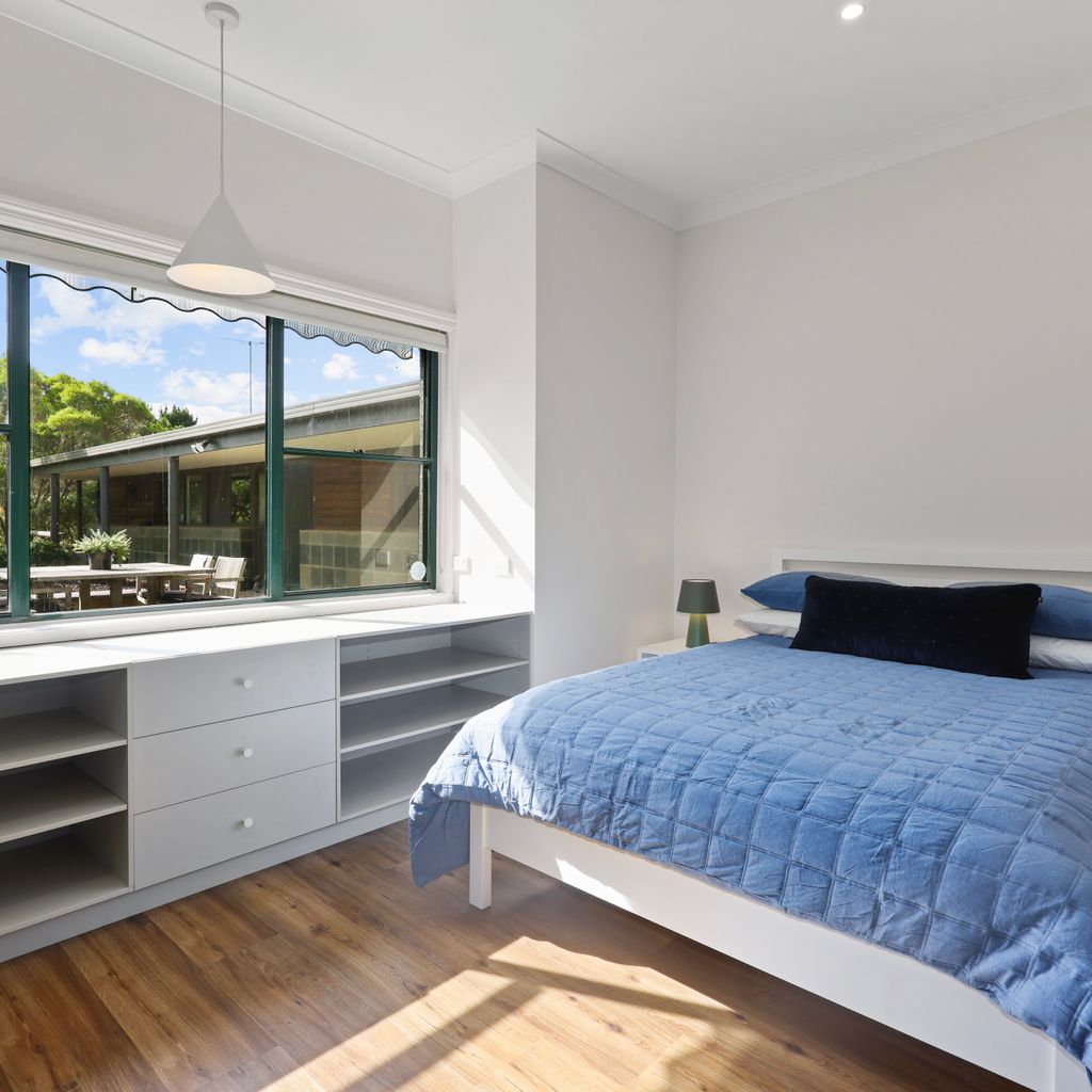 Lake Access – Mansfield – Sleeps 12