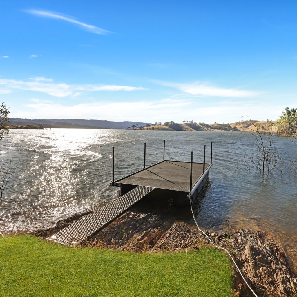 Lake Access – Mansfield – Sleeps 12