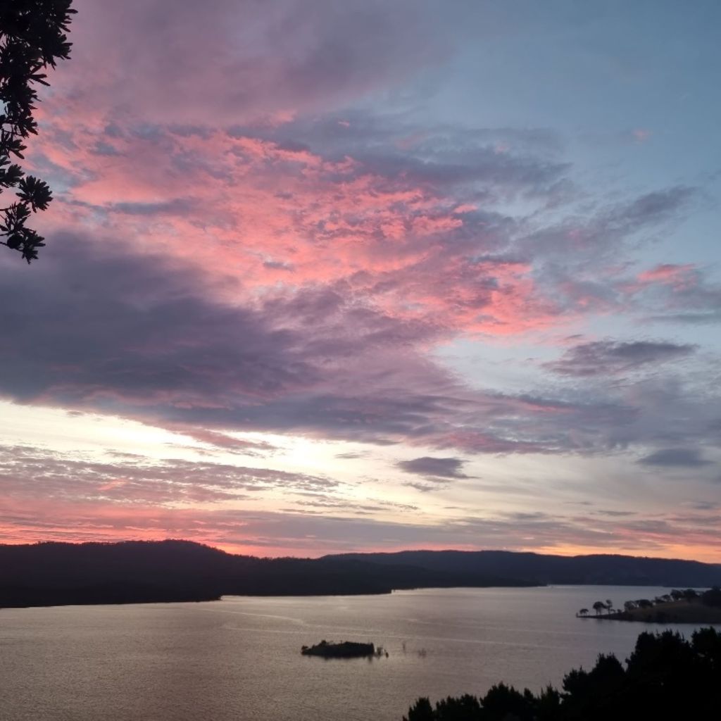 Lake Access – Mansfield – Sleeps 12