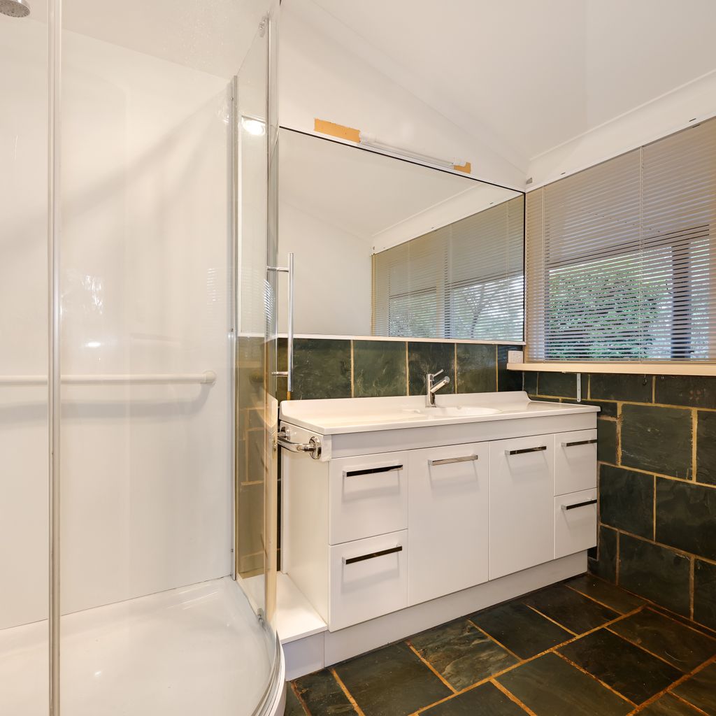 Lake Access – Mansfield – Sleeps 12