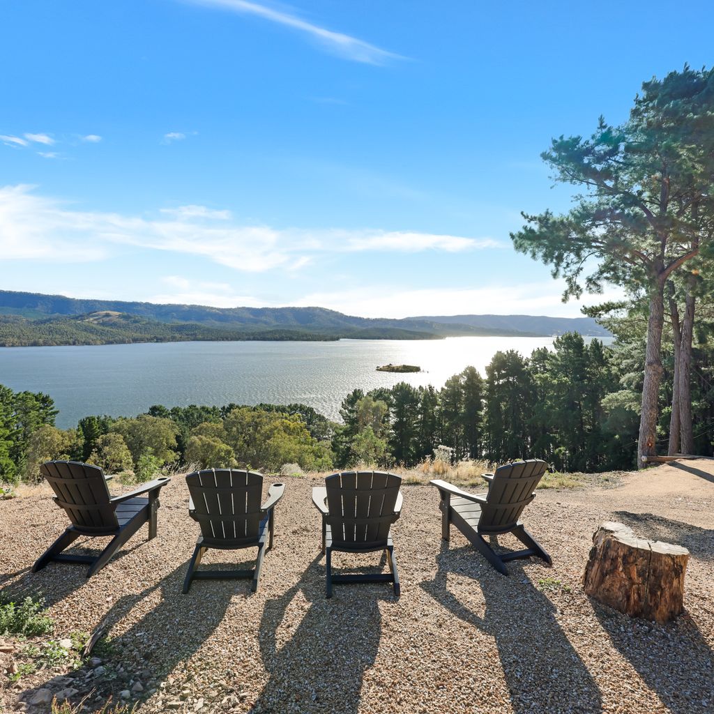 Lake Access – Mansfield – Sleeps 12