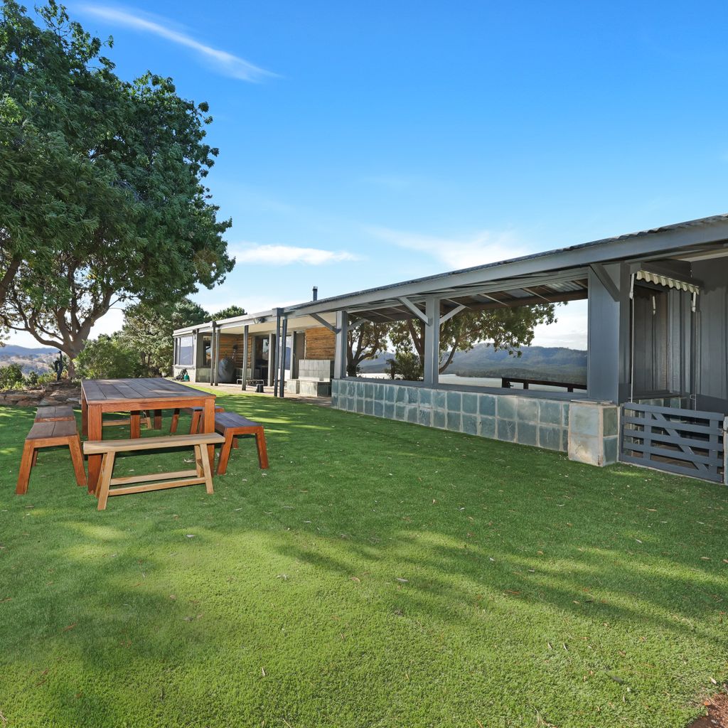 Lake Access – Mansfield – Sleeps 12