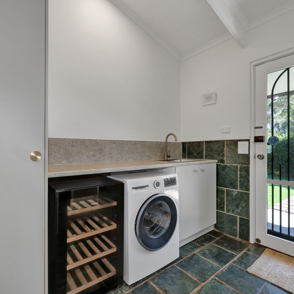Lake Access – Mansfield – Sleeps 12