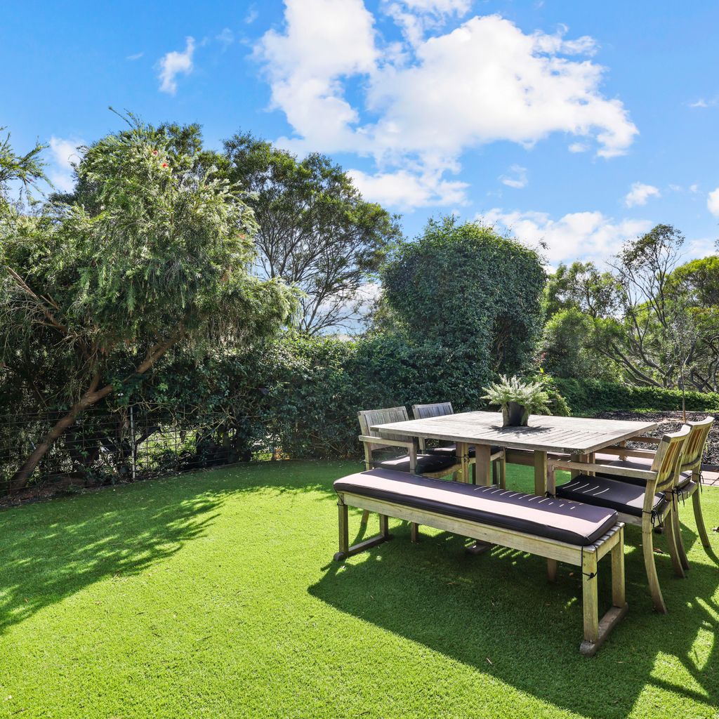 Lake Access – Mansfield – Sleeps 12
