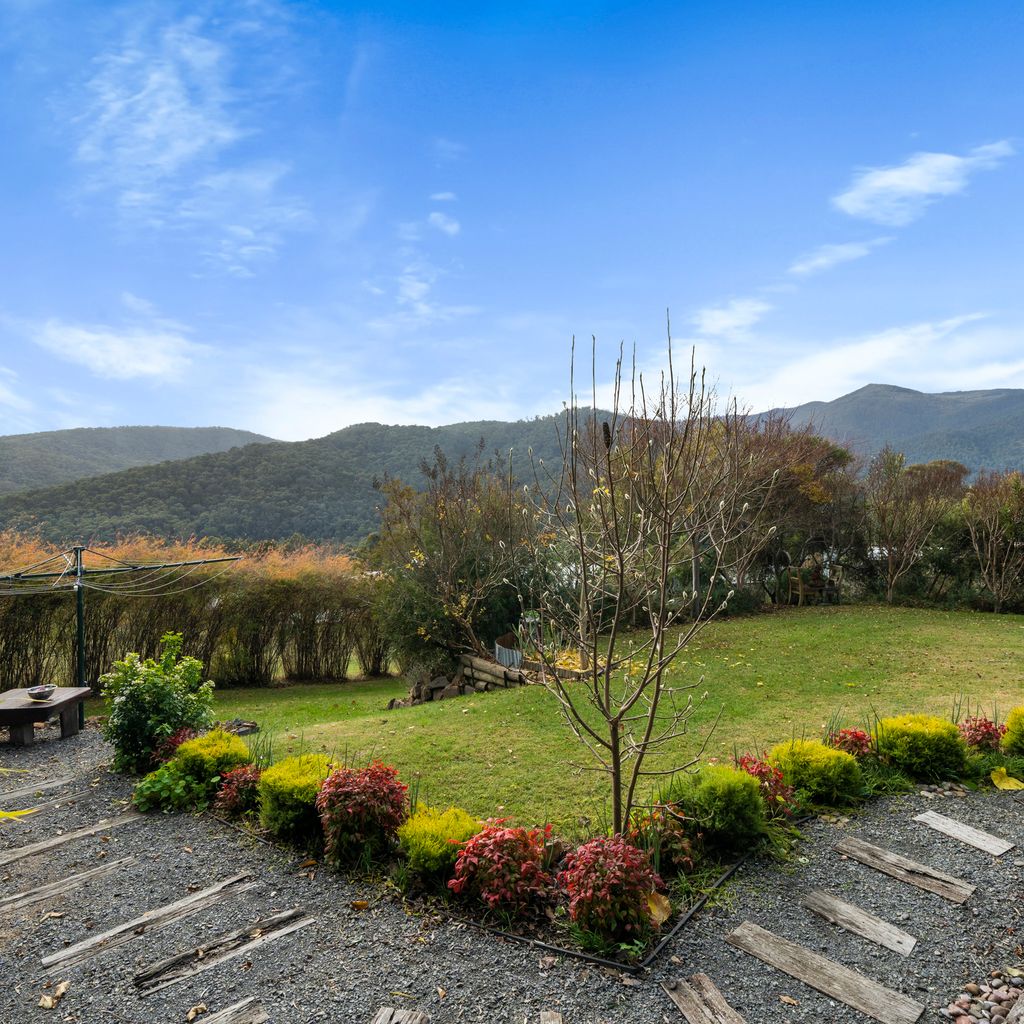 Alpine Retreat – Merrijig – Sleeps 12