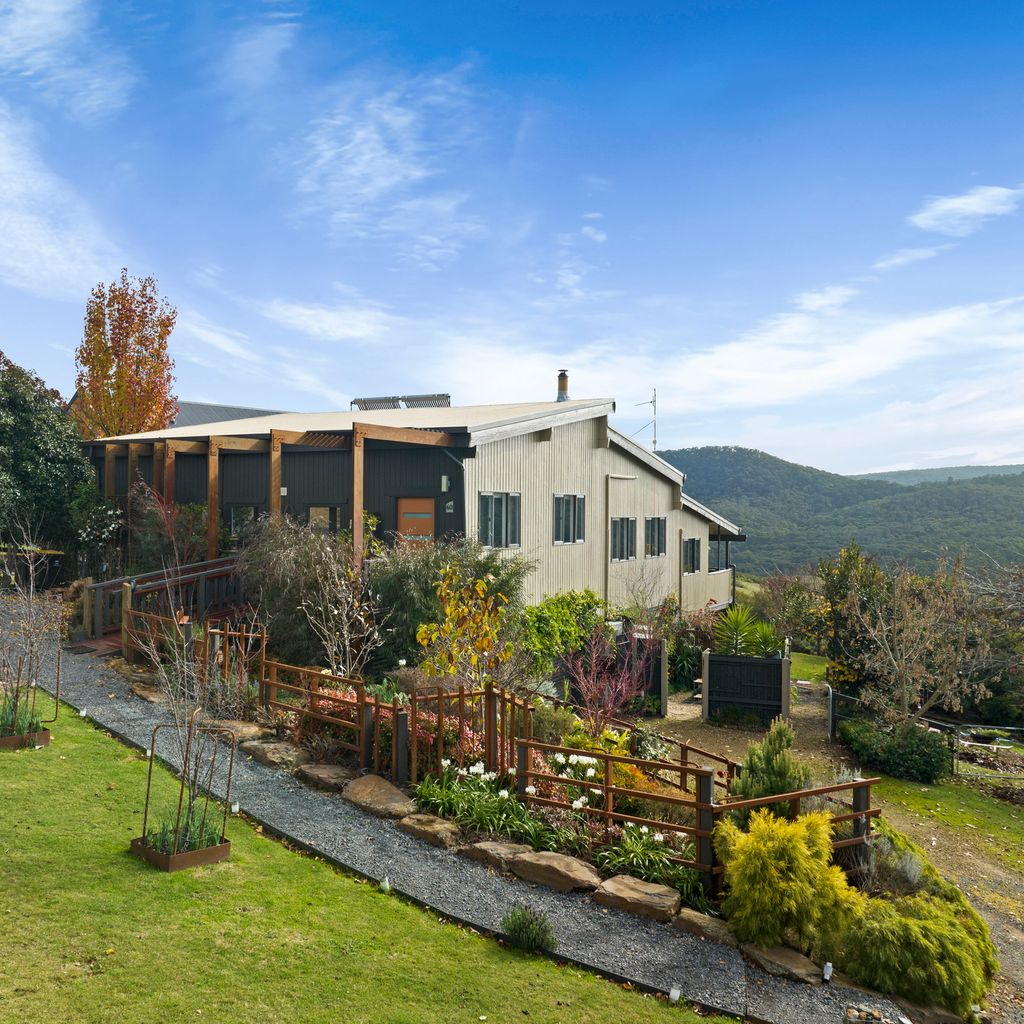 Alpine Retreat – Merrijig – Sleeps 12
