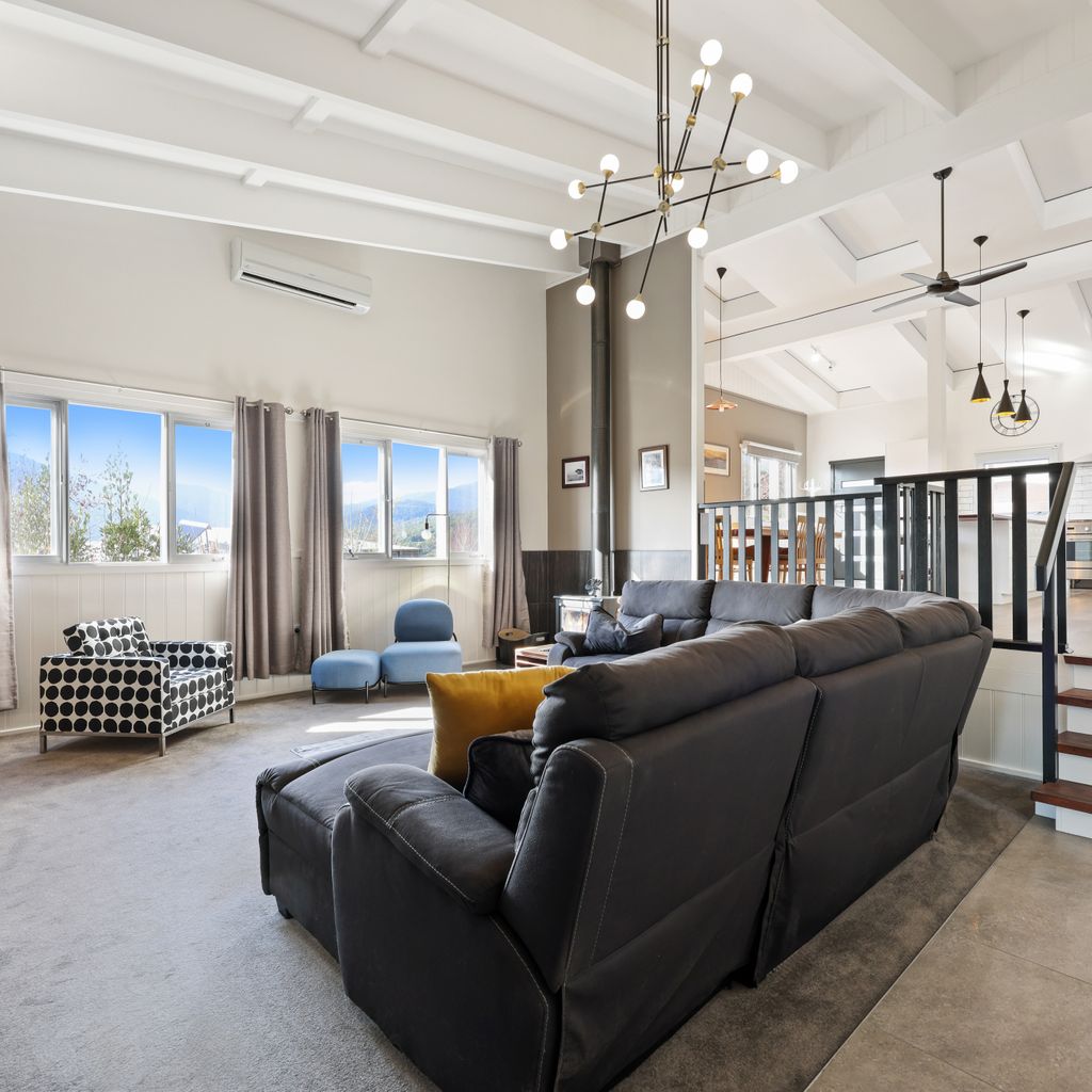 Alpine Retreat – Merrijig – Sleeps 12