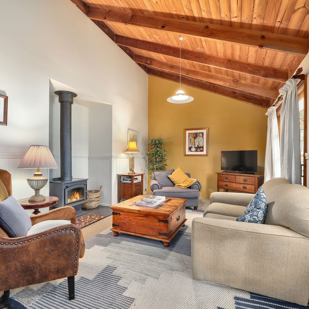 Jamieson Cottages – Cottage THREE – Sleeps 4