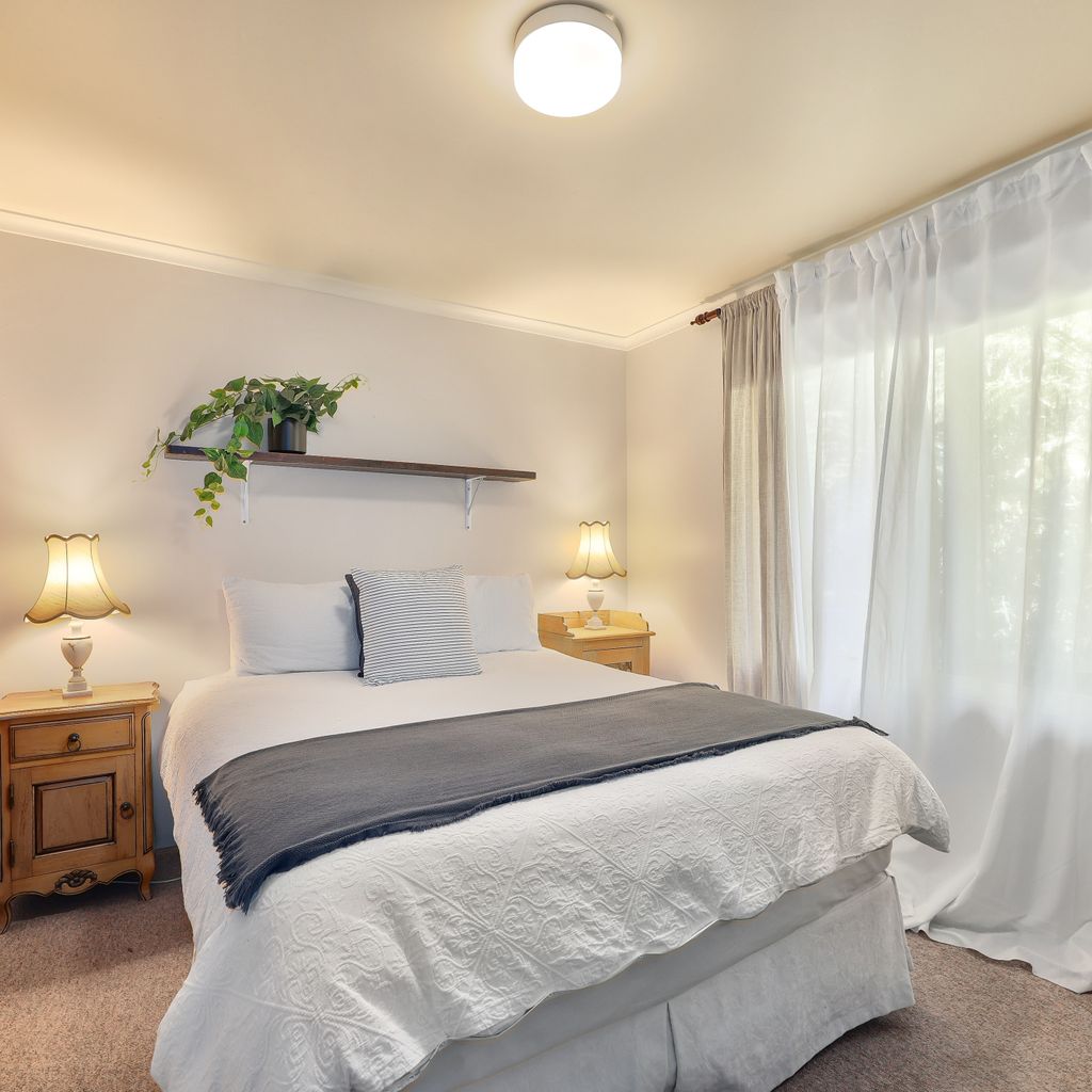 Jamieson Cottages – All Four Cottages – Sleeps 16