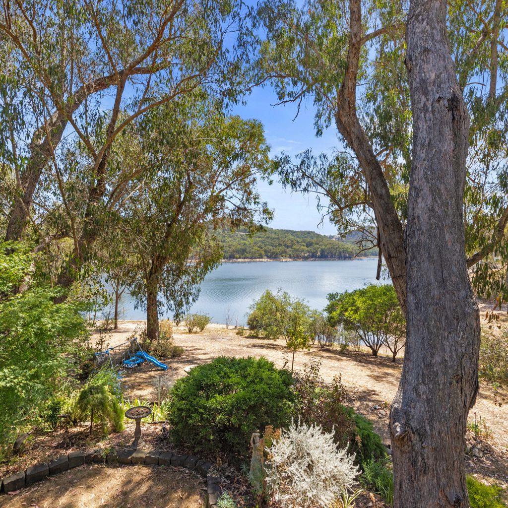 Paradise Retreat Lakehouse Jamieson