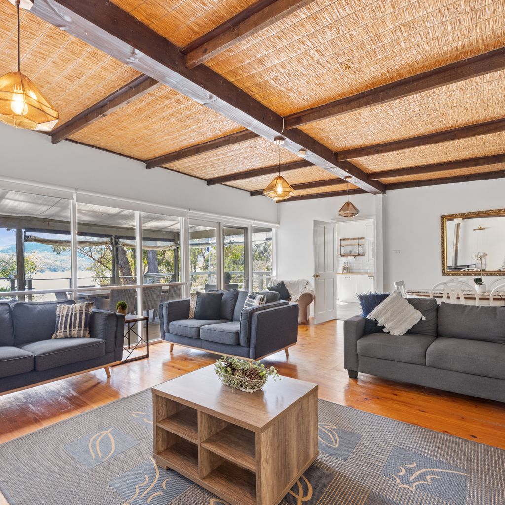 Paradise Retreat Lakehouse Jamieson