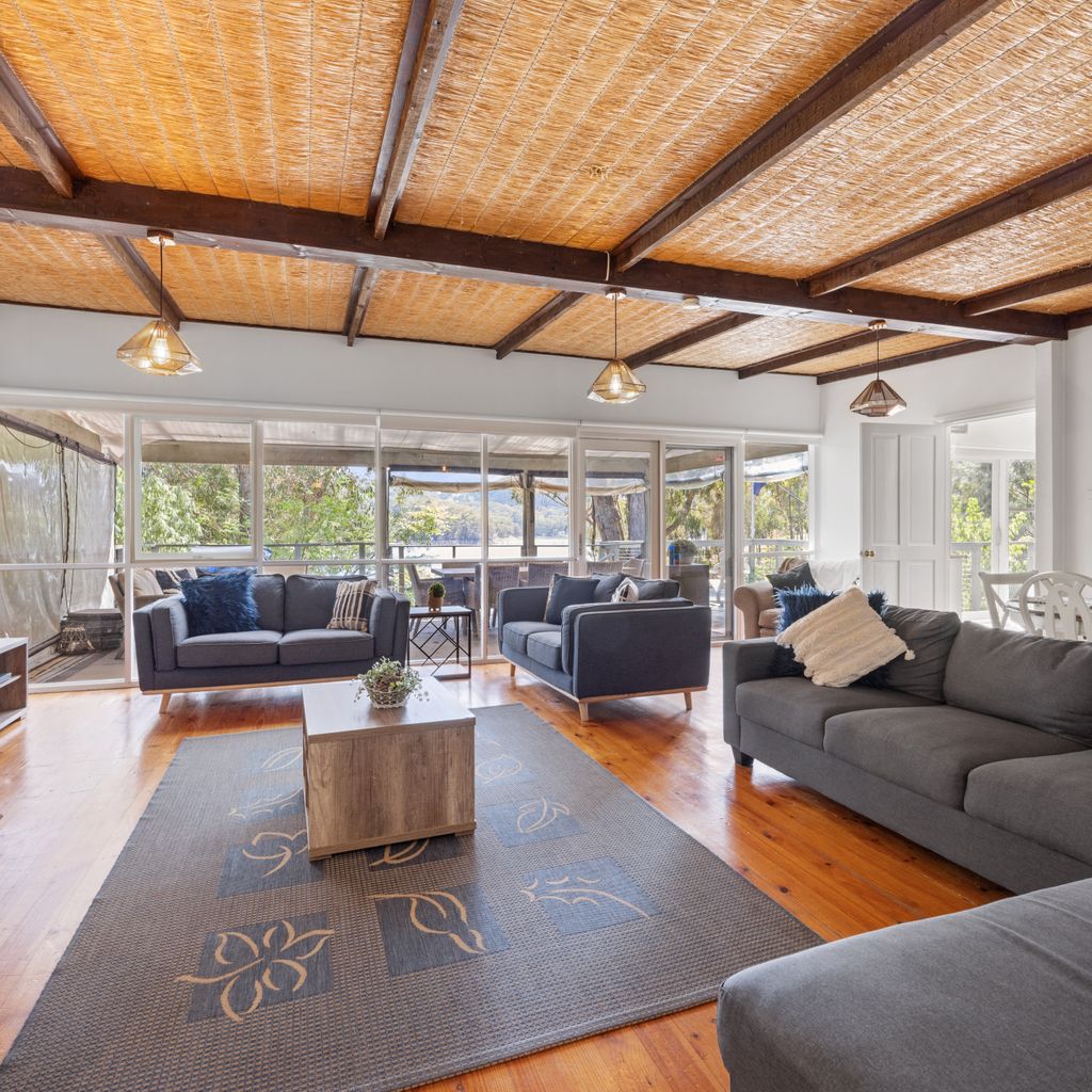 Paradise Retreat Lakehouse Jamieson