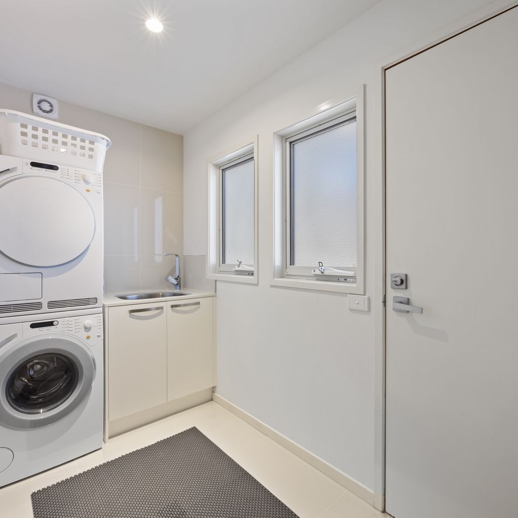 Eagles Nest – Merrijig – Sleeps 10