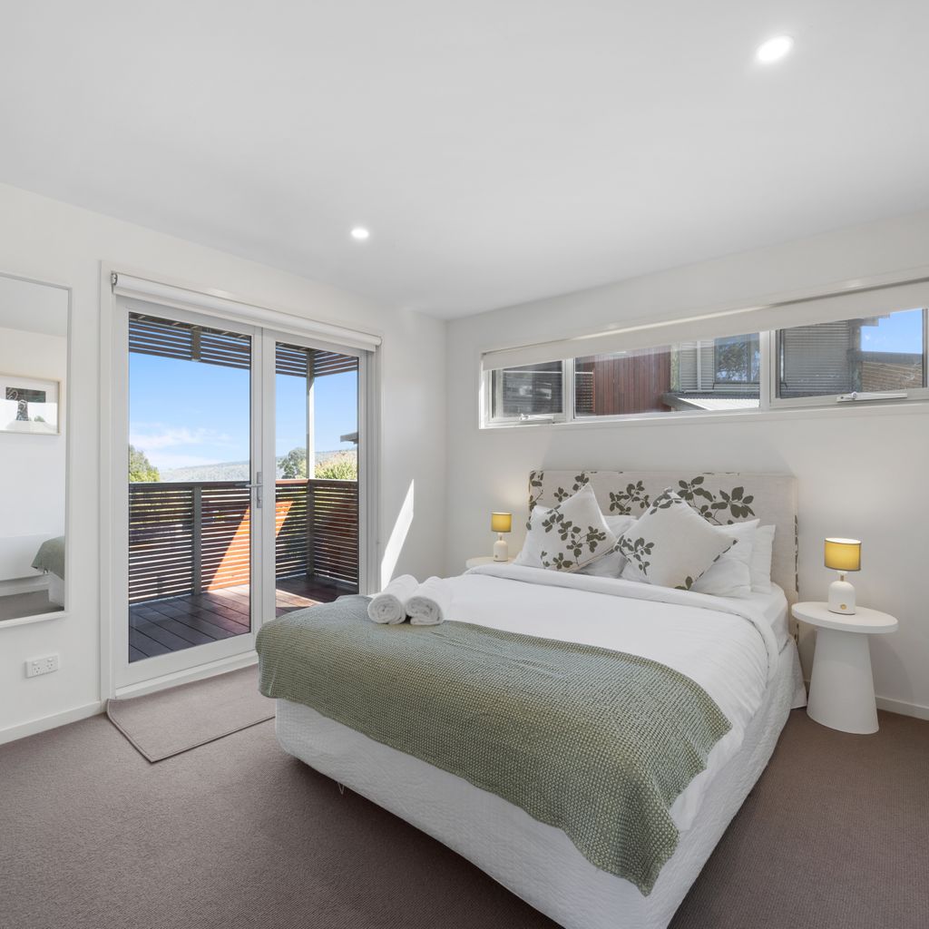 Eagles Nest – Merrijig – Sleeps 10