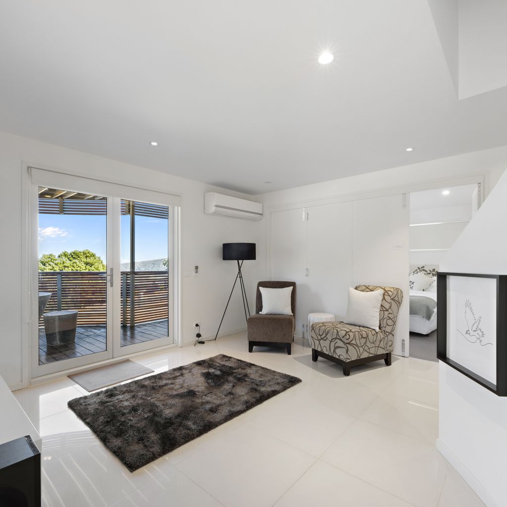 Eagles Nest – Merrijig – Sleeps 10