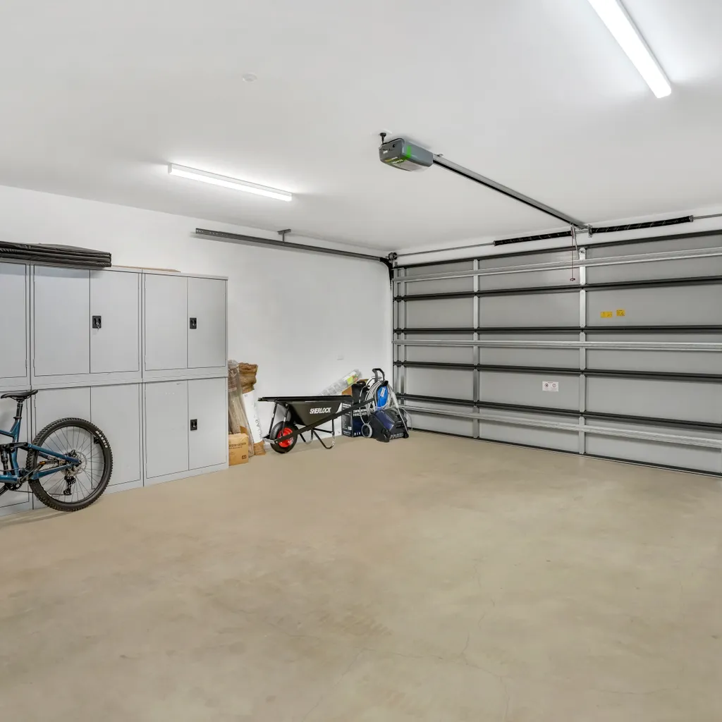 Tanderra 180 – Meaning “Resting Place” – Sleeps 12