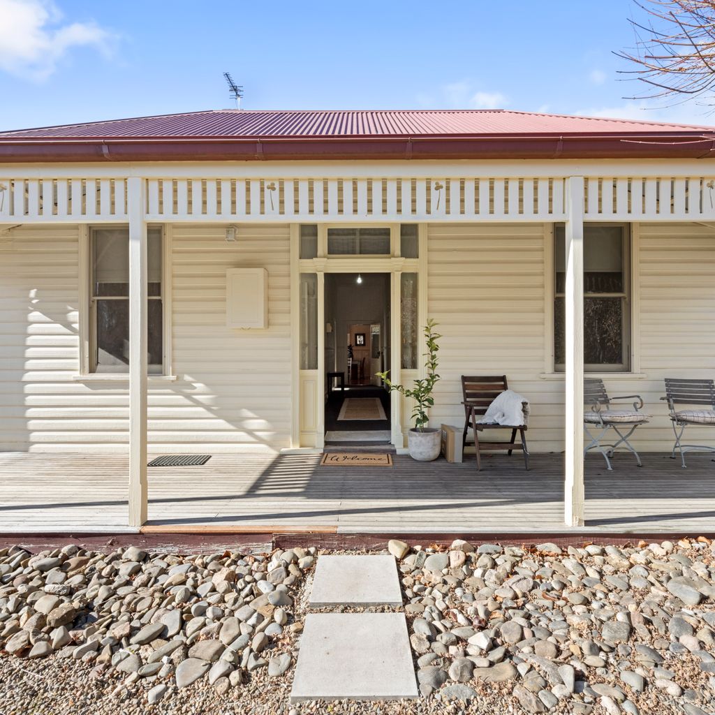 The Parade – Mansfield – Sleeps 8