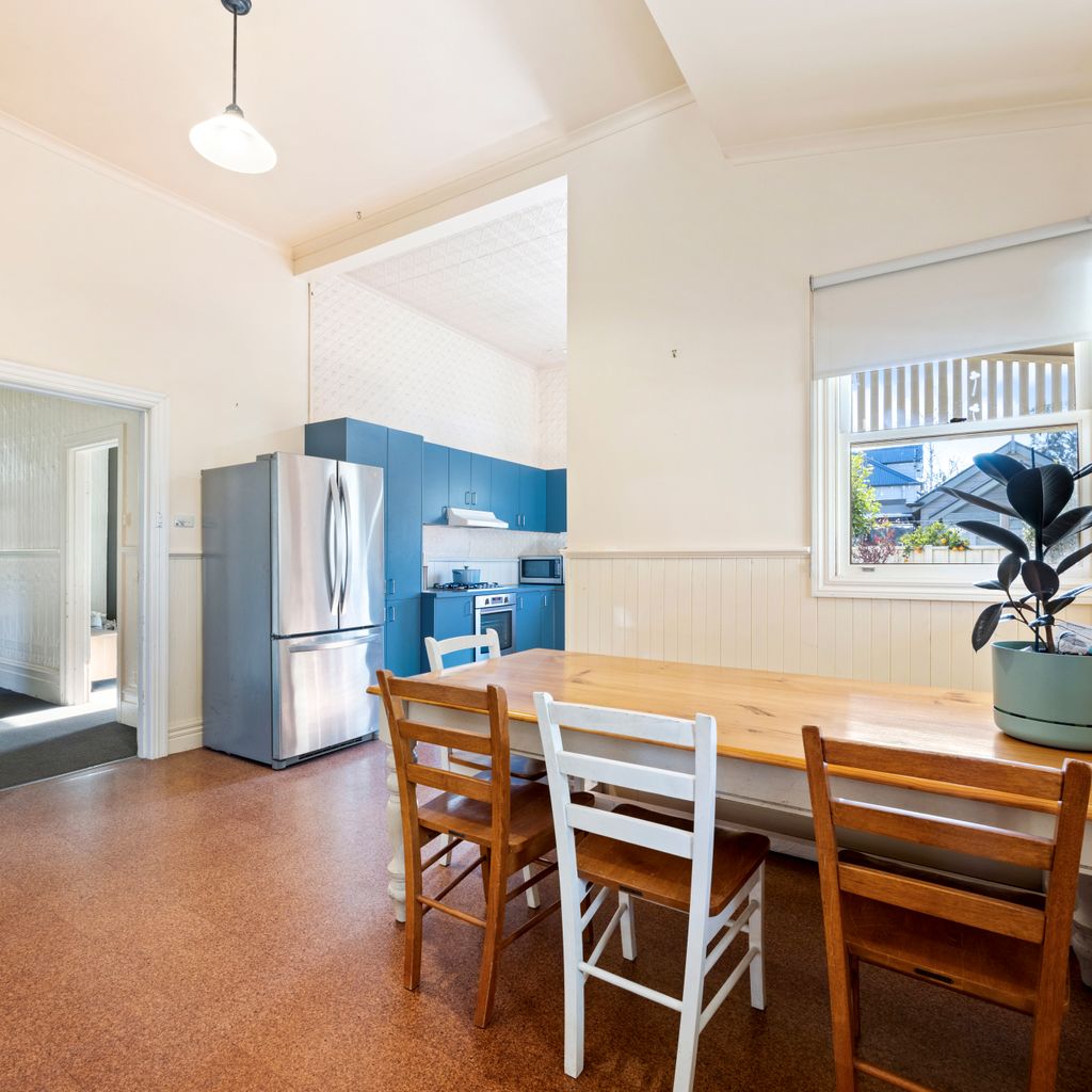 The Parade – Mansfield – Sleeps 8