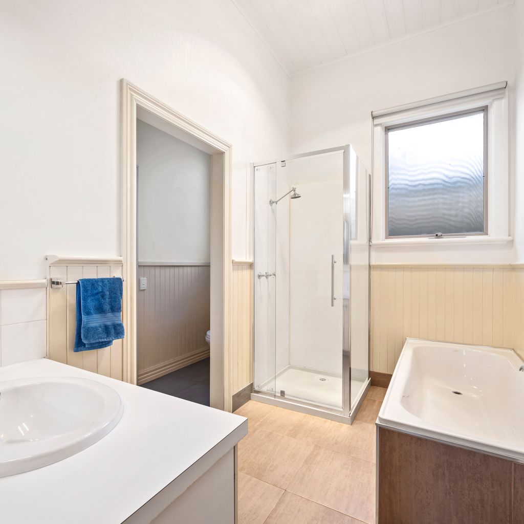 The Parade – Mansfield – Sleeps 8
