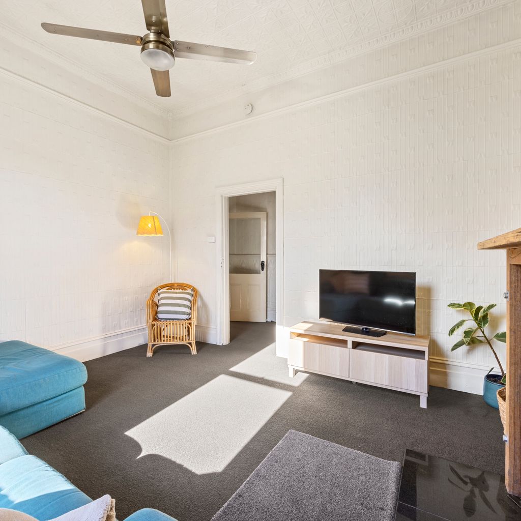 The Parade – Mansfield – Sleeps 8